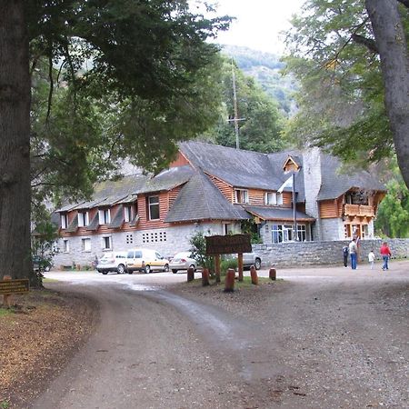 Hosteria Futalaufquen Lago Futalaufquen 外观 照片