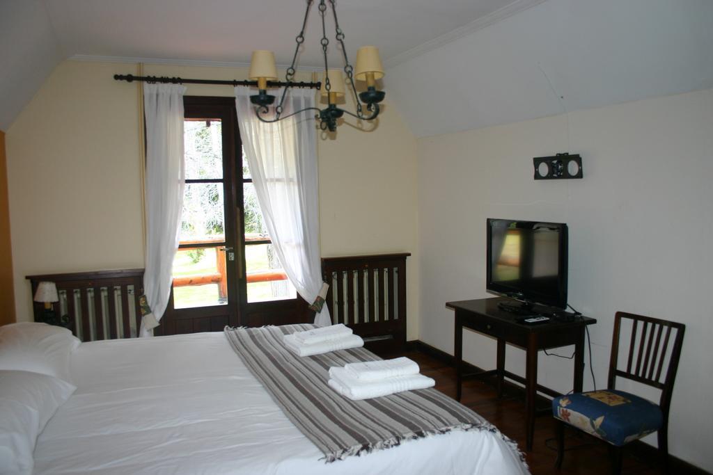 Hosteria Futalaufquen Lago Futalaufquen 客房 照片