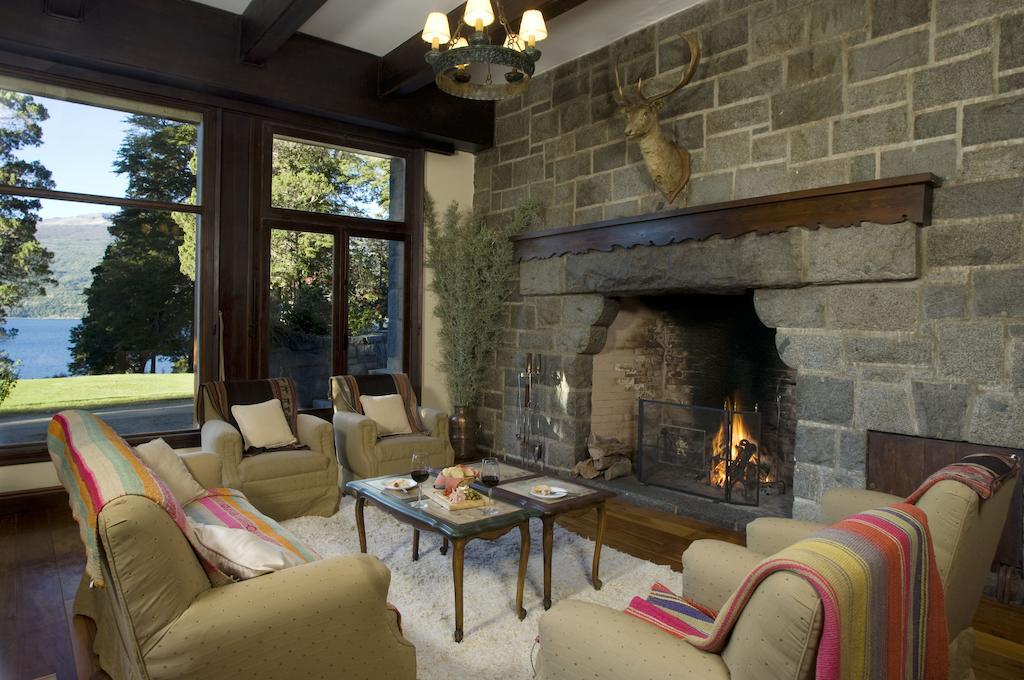 Hosteria Futalaufquen Lago Futalaufquen 外观 照片