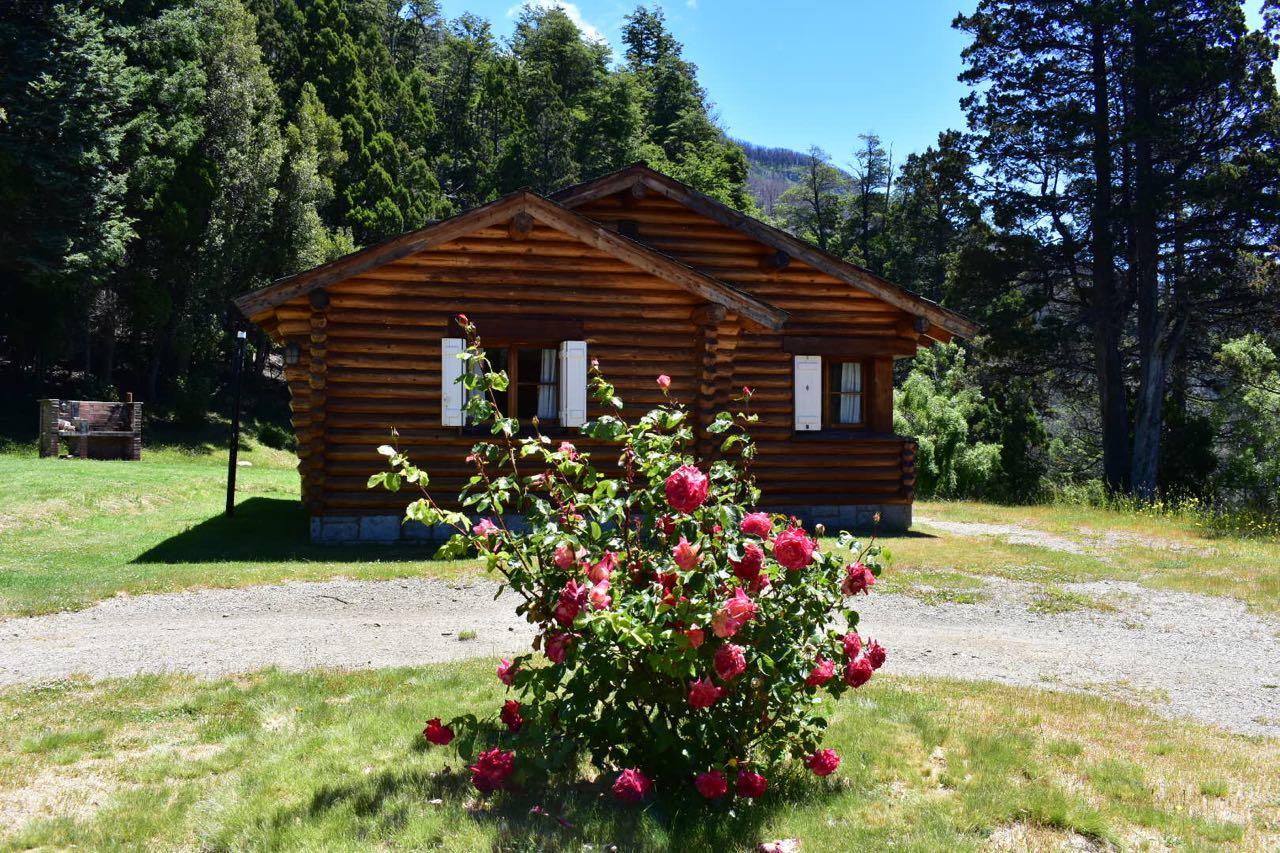 Hosteria Futalaufquen Lago Futalaufquen 外观 照片