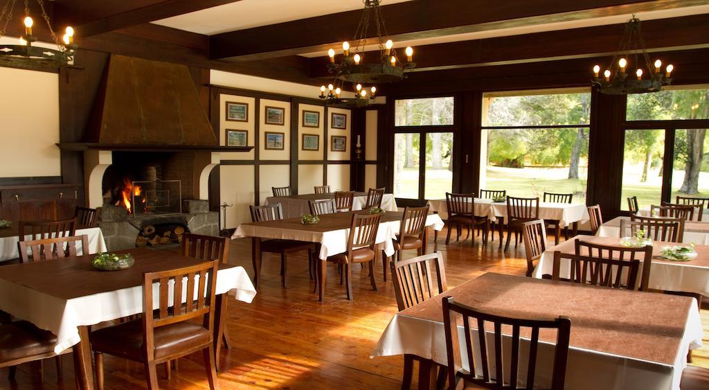 Hosteria Futalaufquen Lago Futalaufquen 外观 照片