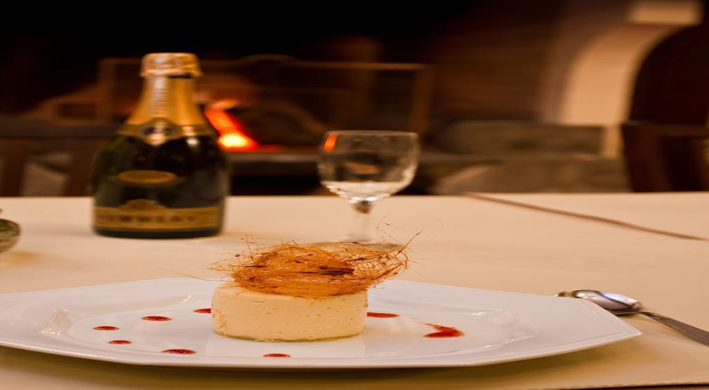 Hosteria Futalaufquen Lago Futalaufquen 外观 照片