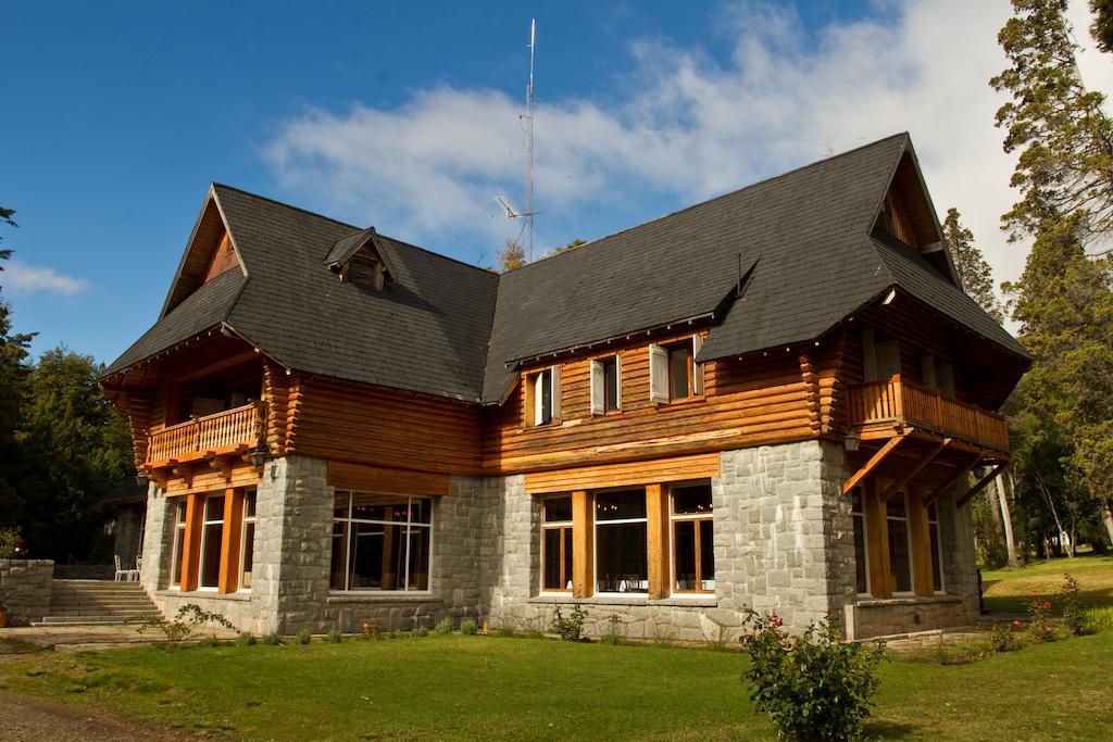 Hosteria Futalaufquen Lago Futalaufquen 外观 照片