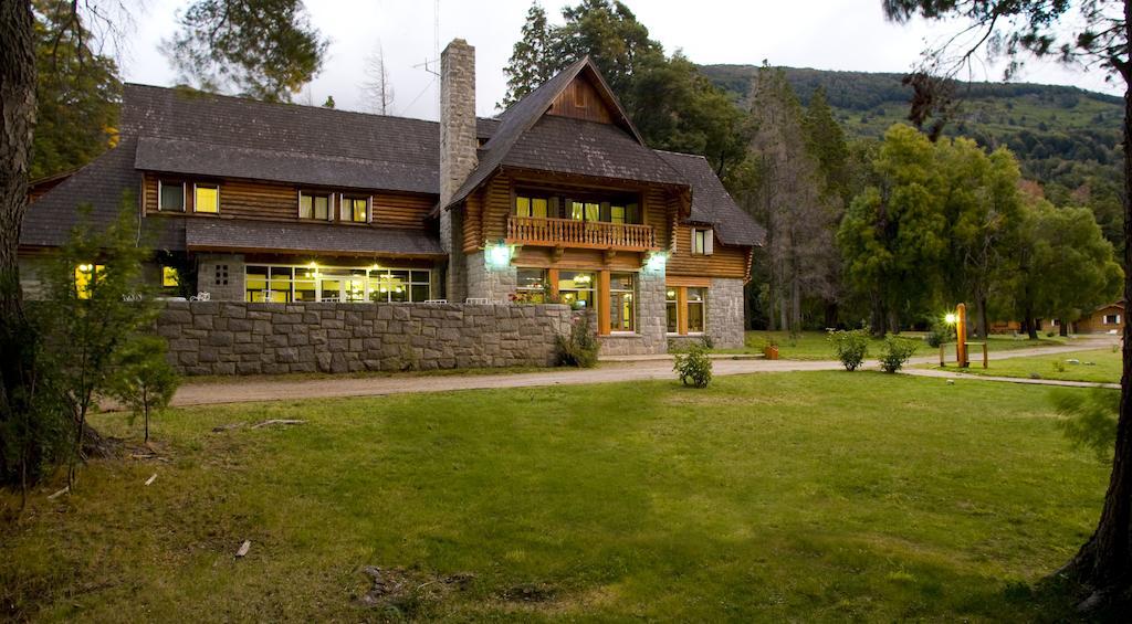 Hosteria Futalaufquen Lago Futalaufquen 外观 照片