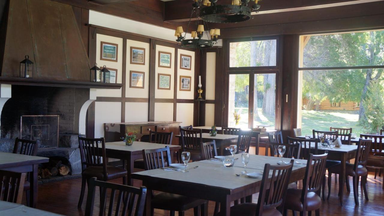 Hosteria Futalaufquen Lago Futalaufquen 外观 照片