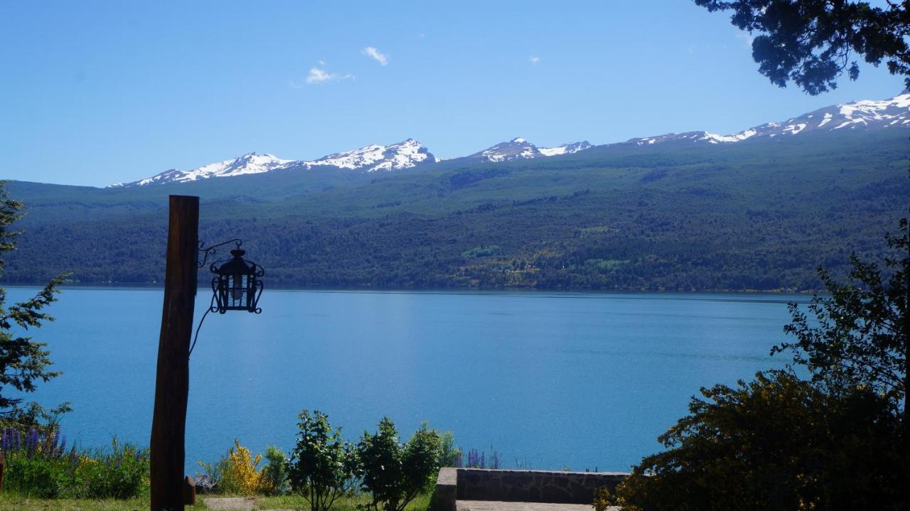 Hosteria Futalaufquen Lago Futalaufquen 外观 照片