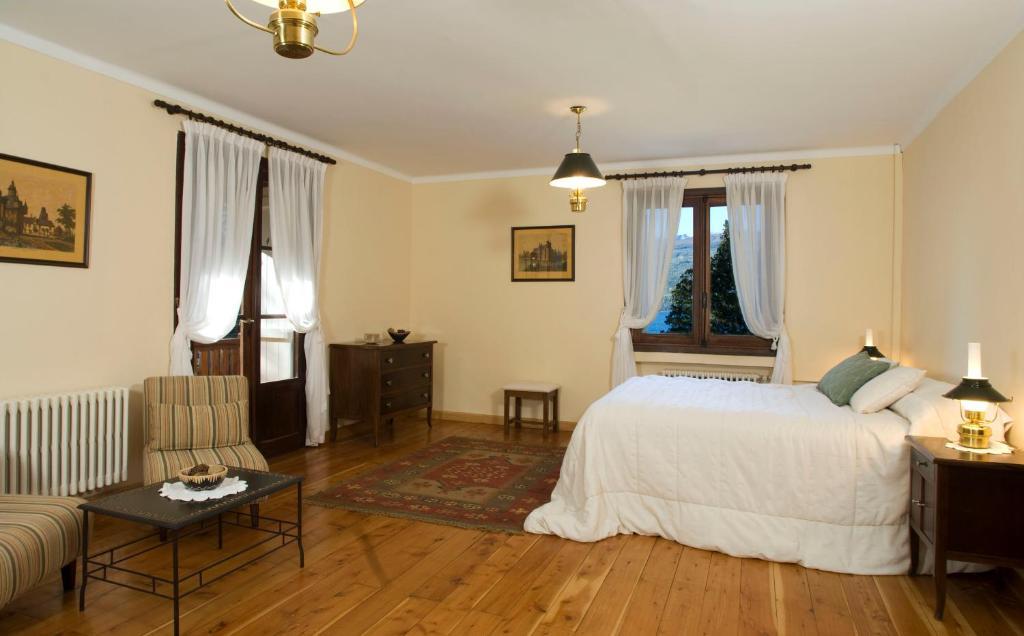 Hosteria Futalaufquen Lago Futalaufquen 外观 照片